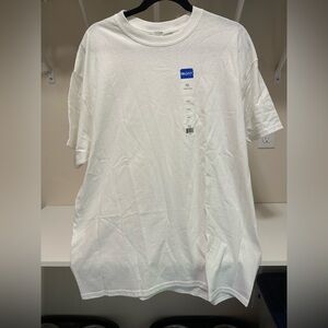 Gildan Men's Classic White Tee